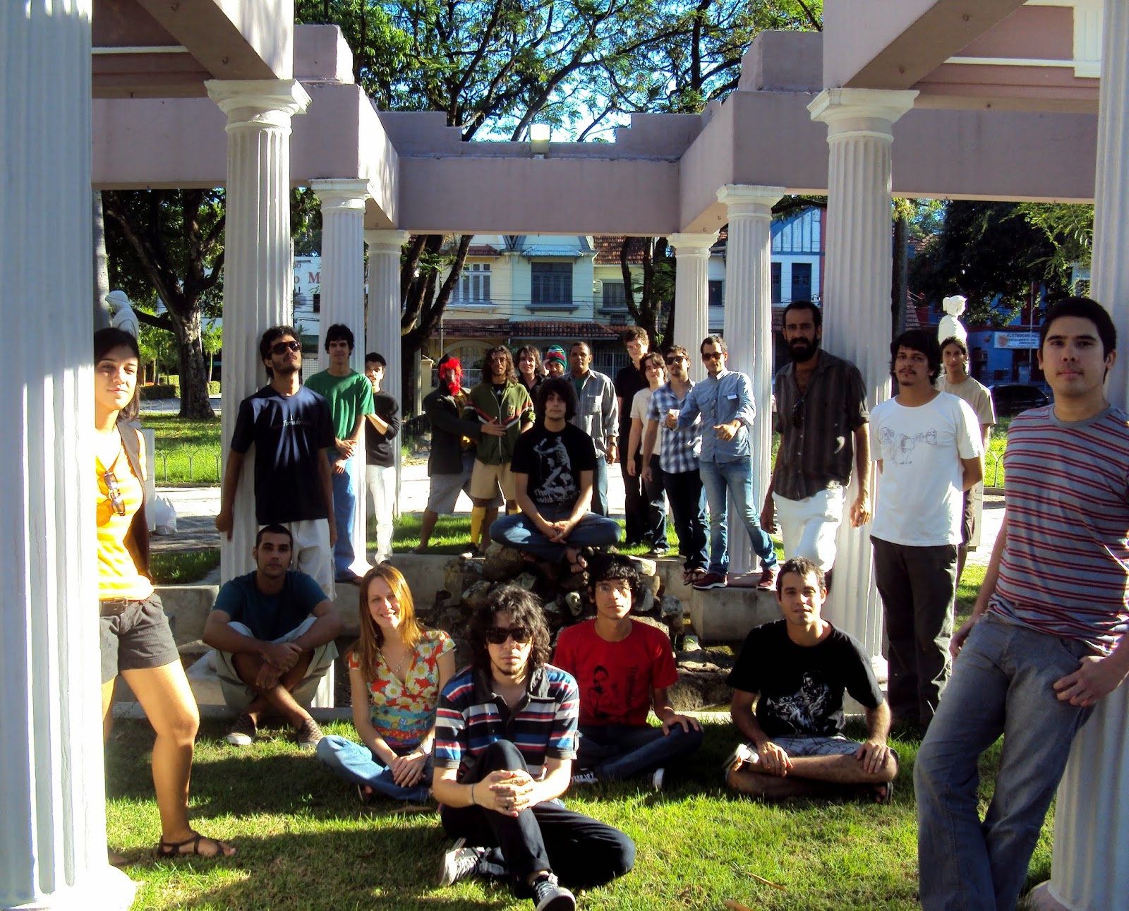 Coletânea Recife Lo-Fi Volume I - Foto: Bruna Rafaella/ Divulgação